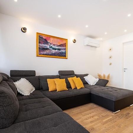 M&F Luxury Apartment Zara Esterno foto