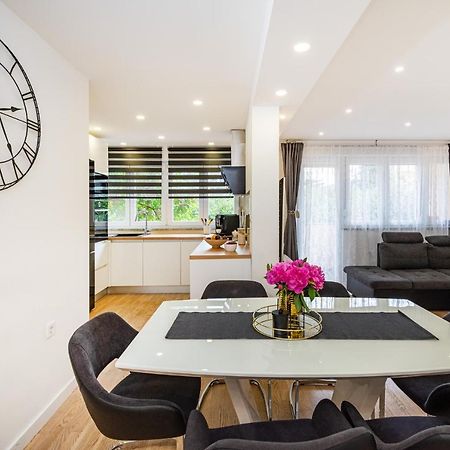 M&F Luxury Apartment Zara Esterno foto